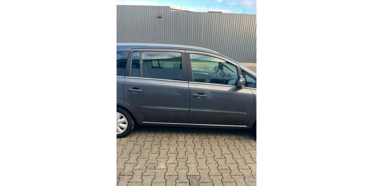 Opel Zafira 214.000 km 2.750 &euro; Aachen 52064