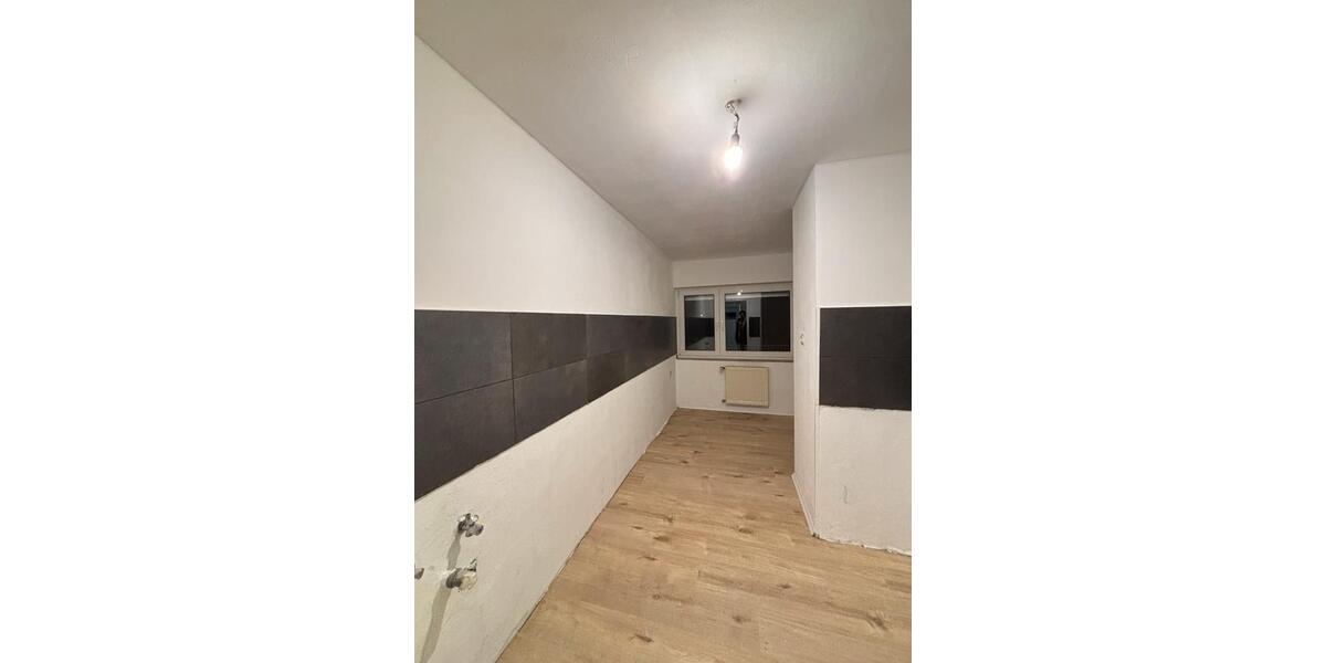 Dachgeschoßwohnung Düren Rölsdorf - 6 Zimmer, 125 m&sup2;, 1.650&euro; | Angebot:25562429