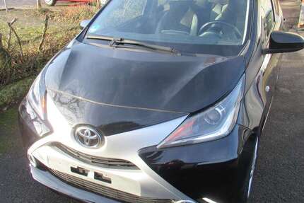Toyota Aygo 84.300 km 7.100 &euro; Roetgen 52159
