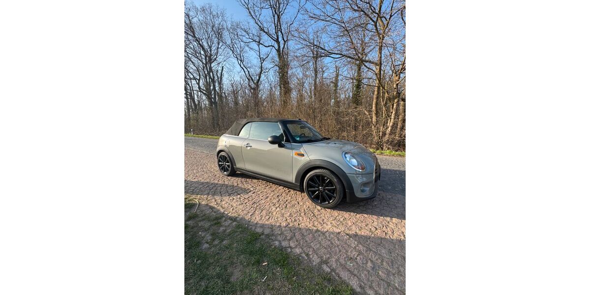 Mini One Cabrio 72.885 km 13.300 &euro; Jülich 52428