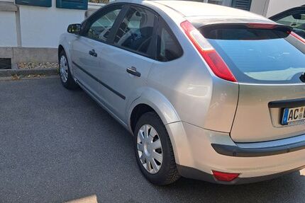Ford Focus 127.152 km 2.800 &euro; Aachen 52074