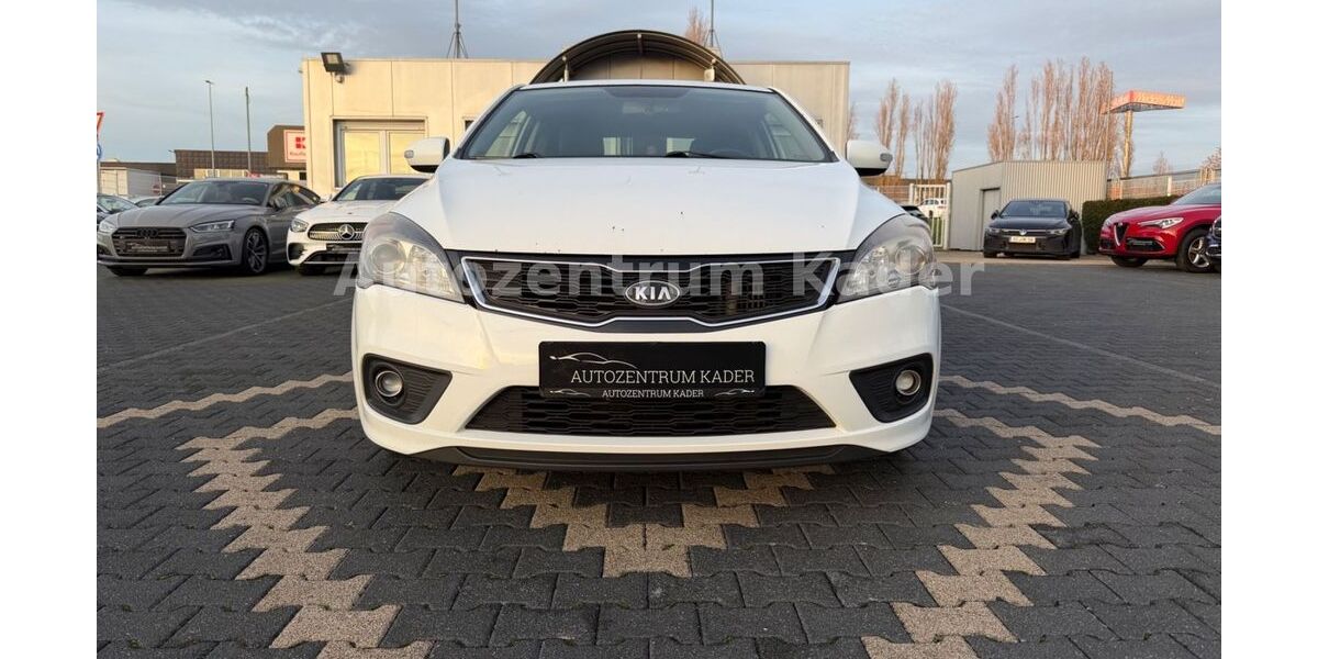 Kia ceed / Ceed 284.000 km 2.900 &euro; Eschweiler 52249