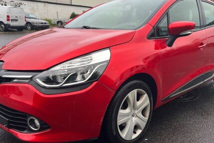 Renault Clio 139.027 km 4.900 &euro; Frechen 50226