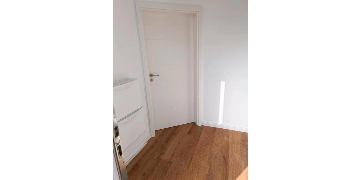 Erdgeschoßwohnung Rommerskirchen - 1 Zimmer, 64 m&sup2;, 820&euro; | Angebot:25892903