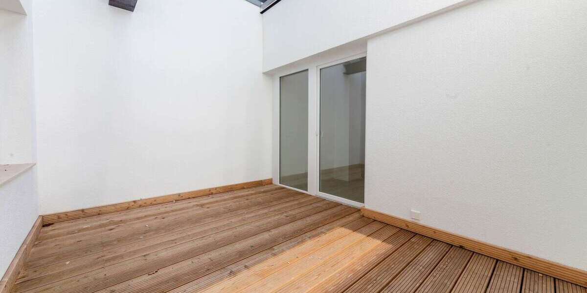 Etagenwohnung Aachen Aachen-Mitte - 3 Zimmer, 142 m&sup2;, 1.550&euro; | Angebot:25630495