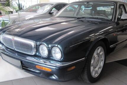 Jaguar Daimler 93.200 km 32.999 &euro; Düren 52353