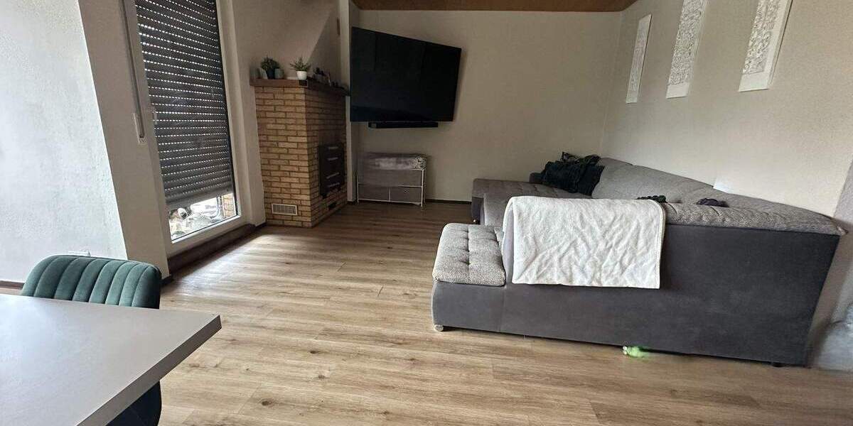 Mehrfamilienhaus, Wohnhaus Niederzier - 8 Zimmer, 274 m&sup2;, 415.000&euro; | Angebot:25692153