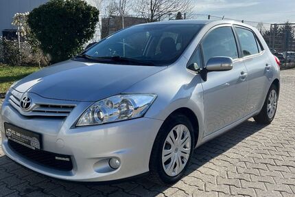Toyota Auris 214.000 km 3.490 &euro; Eschweiler 52249