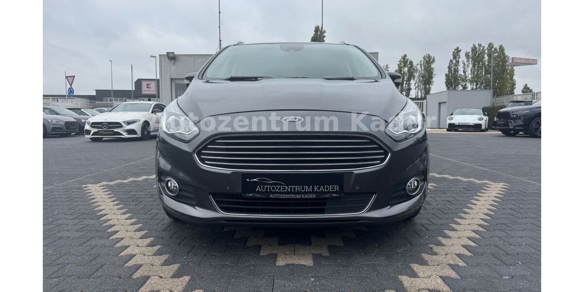 Ford S-Max 146.000 km 19.890 &euro; Eschweiler 52249
