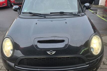 Mini John Cooper Works Cabrio 170.000 km 8.500 &euro; Euskirchen 53879