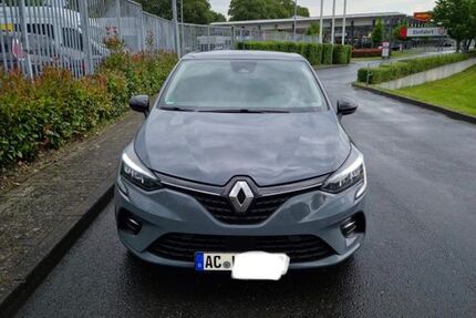 Renault Clio 49.350 km 9.500 &euro; Aachen 52066