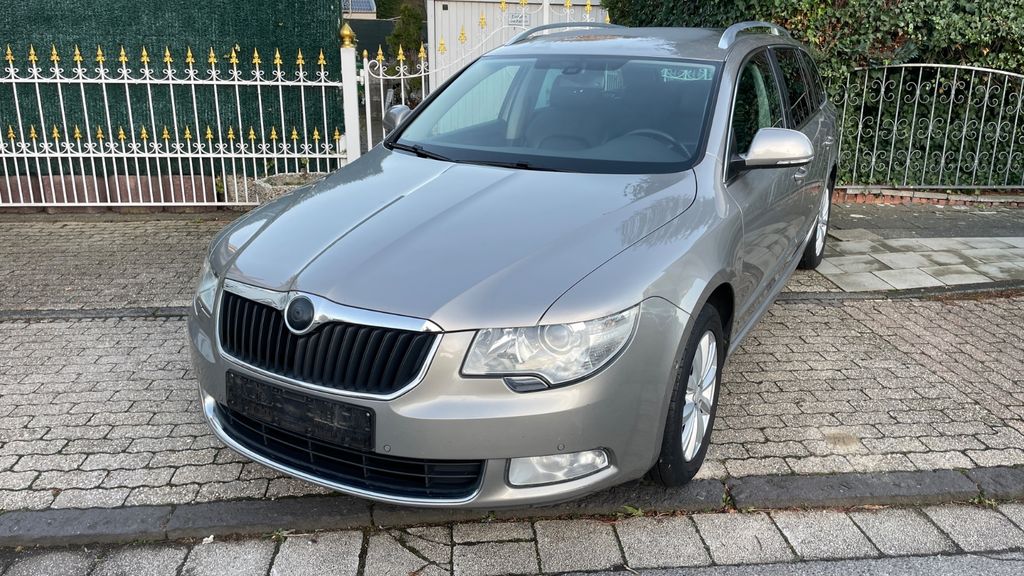 Skoda Superb 218.000 km 3.000 &euro; Aachen 52080