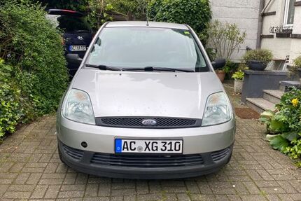 Ford Fiesta 227.500 km 600 &euro; Baesweiler 52499