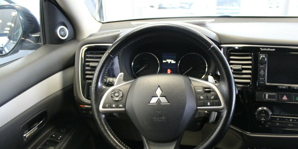 Mitsubishi Outlander 2.0 4WD Plug-In Hybrid Top 112.810 km 12.980 &euro; Euskirchen 53881