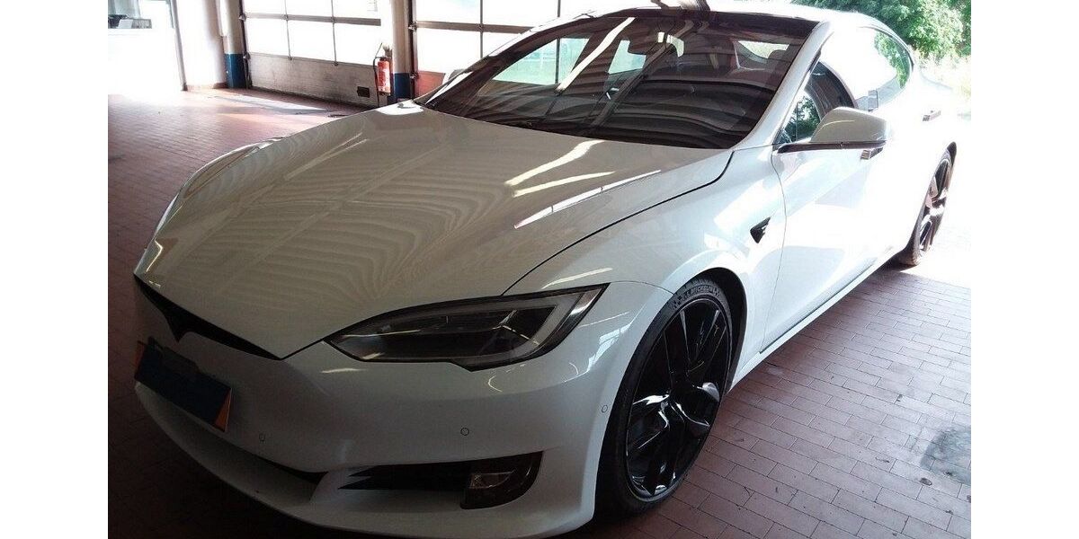Tesla Model S 45.000 km 27.000 &euro; Jülich 52428
