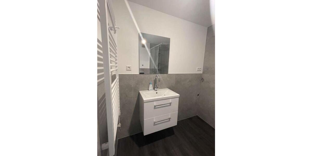 Dachgeschoßwohnung Aachen Aachen-Mitte - 2 Zimmer, 60 m&sup2;, 1.110&euro; | Angebot:25333510