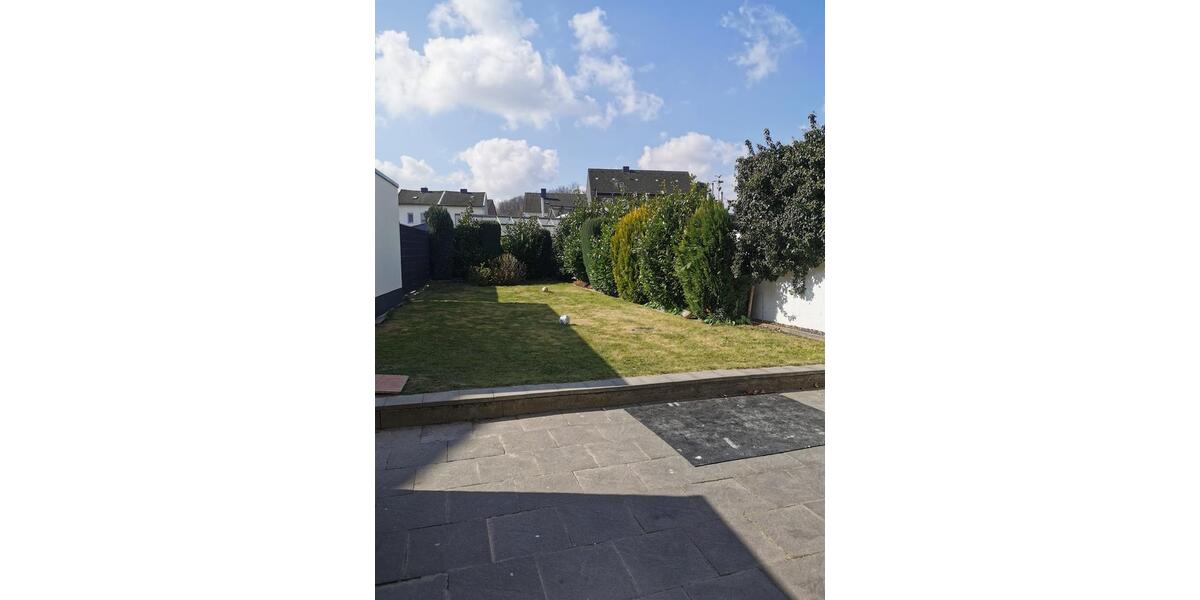 Reihenhaus Alsdorf - 9 Zimmer, 210 m&sup2;, 389.000&euro; | Angebot:27009075