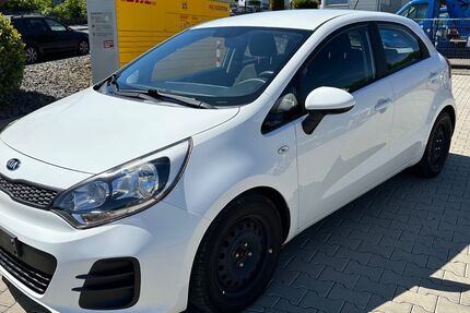 Kia Rio 138.535 km 5.990 &euro; Stolberg 52222