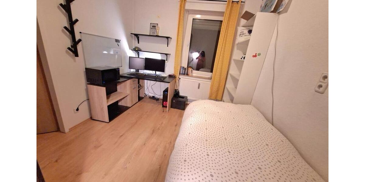 Etagenwohnung Niederzier - 4 Zimmer, 95 m&sup2;, 900&euro; | Angebot:26400638
