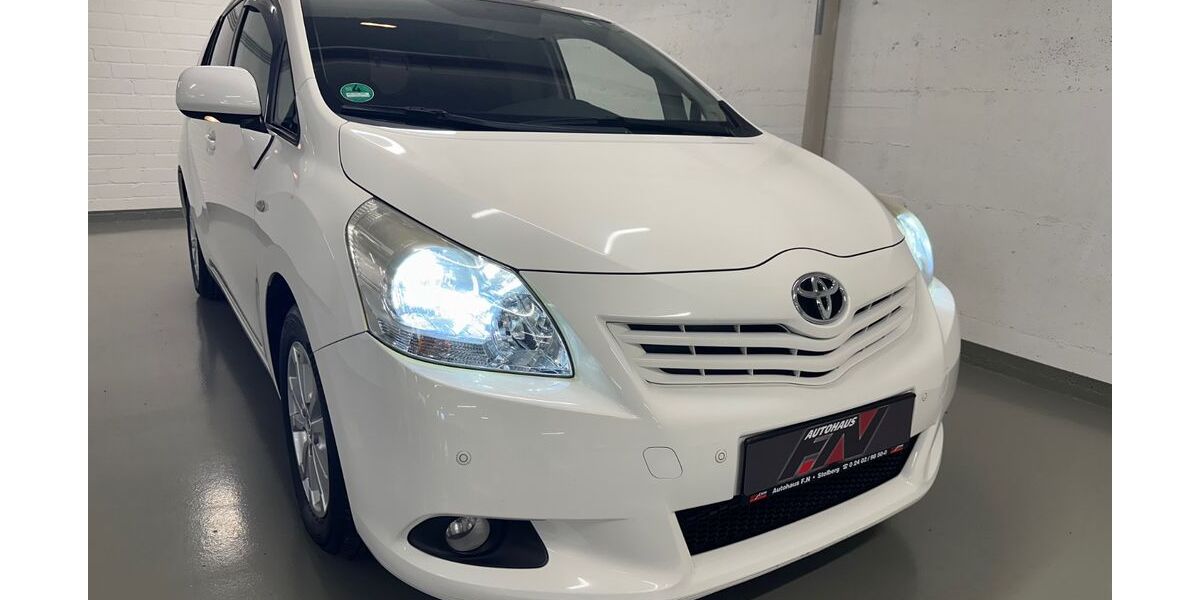 Toyota Verso 150.700 km 7.900 &euro; Stolberg 52224