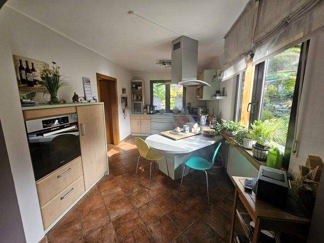 Einfamilienhaus Simmerath Hirschrott - 8 Zimmer, 255 m&sup2;, 490.000&euro; | Angebot:25702826