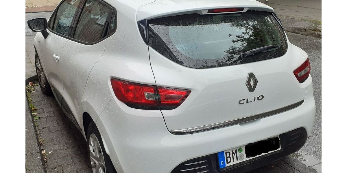 Renault Clio 57.000 km 8.500 &euro; Aachen 52070