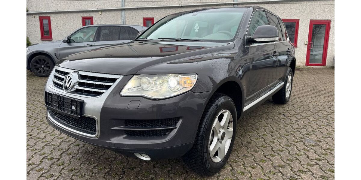 VW Touareg 284.000 km 3.890 &euro; Eschweiler 52249