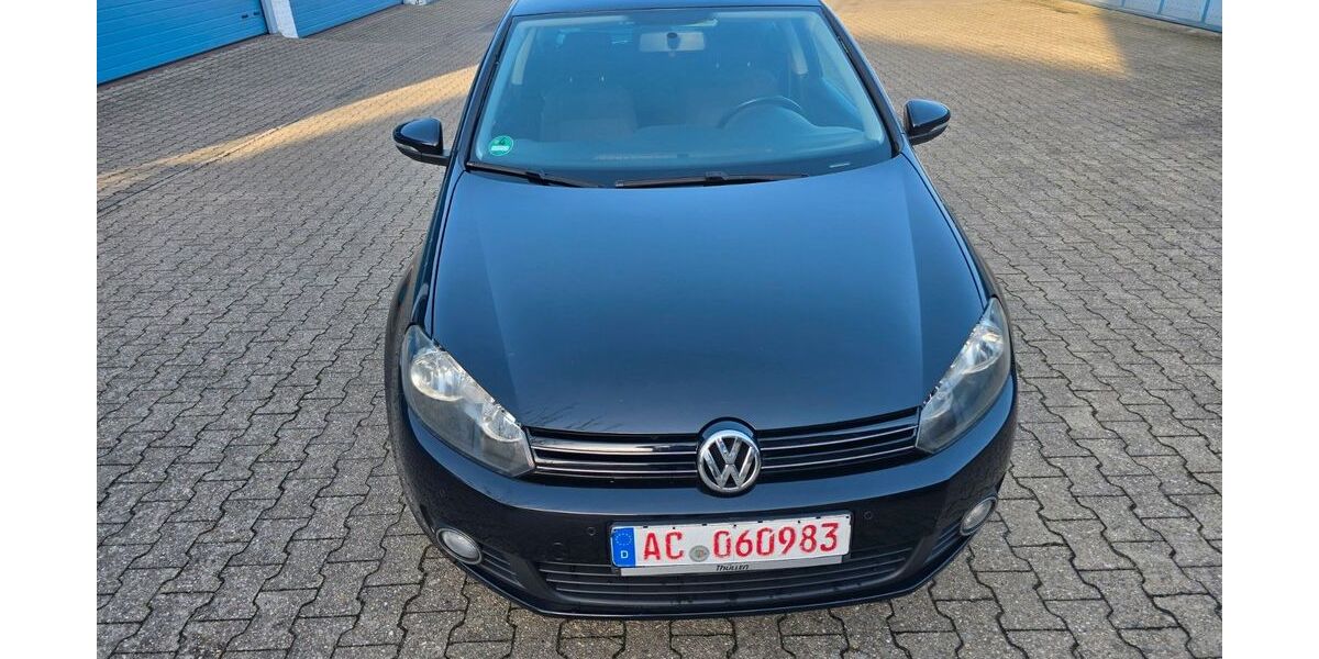 VW Golf 219.000 km 3.899 &euro; Aachen 52068