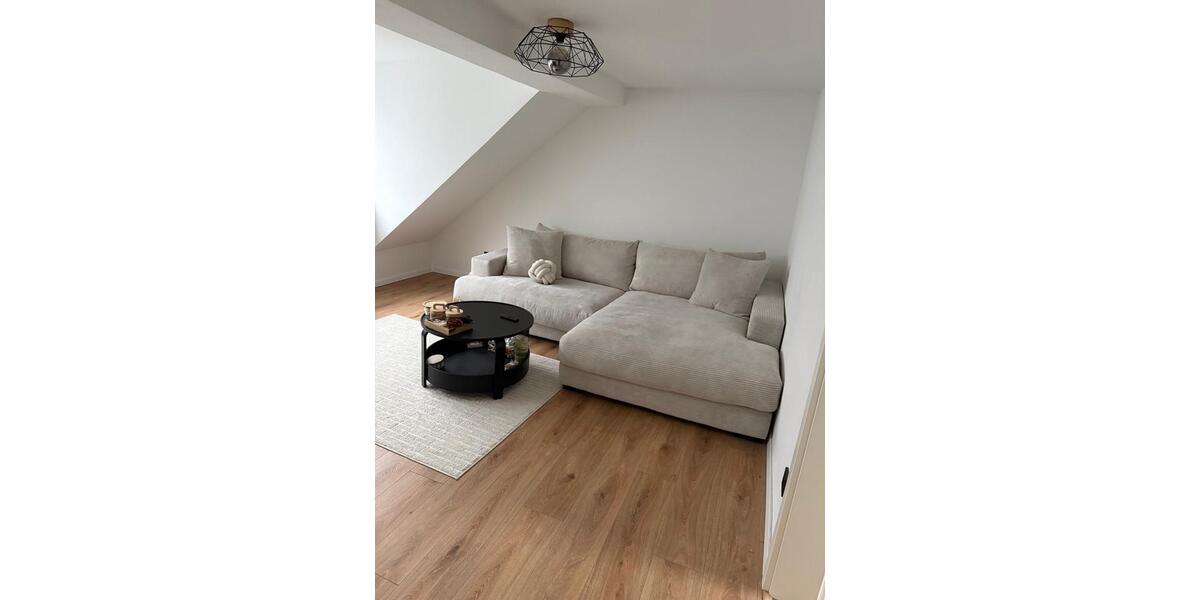 Dachgeschoßwohnung Frechen - 2 Zimmer, 56 m&sup2;, 950&euro; | Angebot:25541289