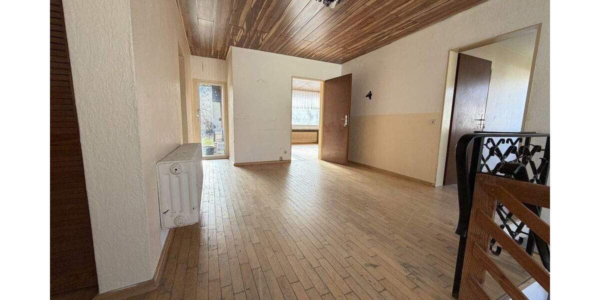 Bungalow Roetgen - 3 Zimmer, 93 m&sup2;, 299.000&euro; | Angebot:25698378