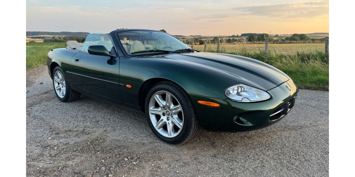 Jaguar XK8 17.100 km 27.900 &euro; Vettweiss 52391