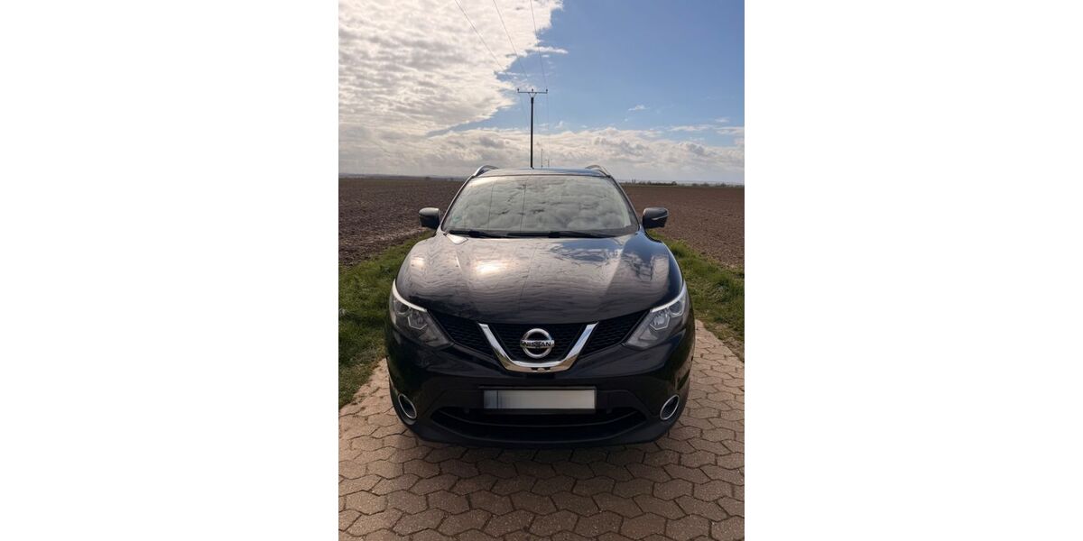 Nissan Qashqai 73.000 km 9.900 &euro; Vettweiß 52391