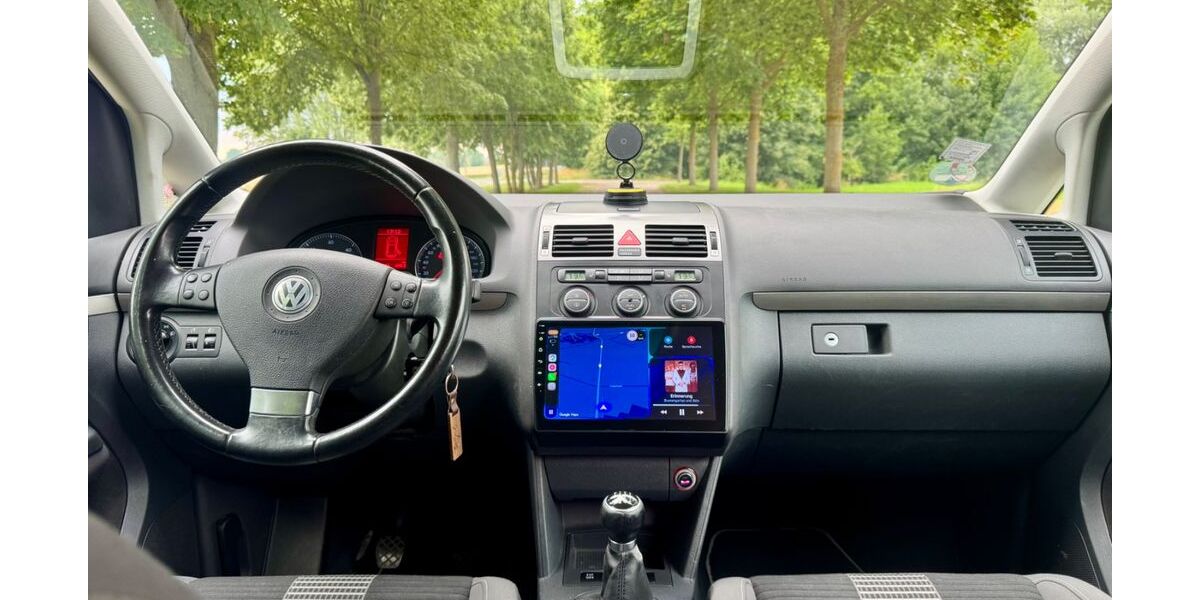 VW Touran 212.000 km 4.799 &euro; Kall 53925
