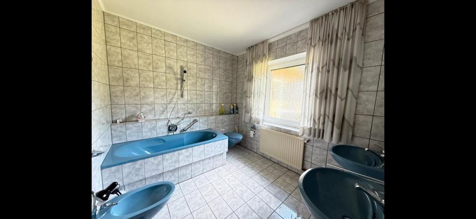 Bungalow Roetgen - 6 Zimmer, 150 m&sup2;, 1.480&euro; | Angebot:24433165