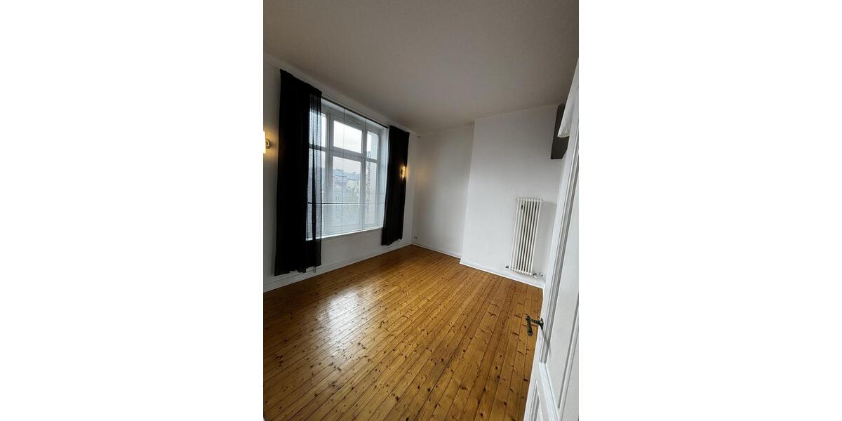Etagenwohnung Aachen Aachen-Mitte - 4.5 Zimmer, 140 m&sup2;, 1.890&euro; | Angebot:25986118