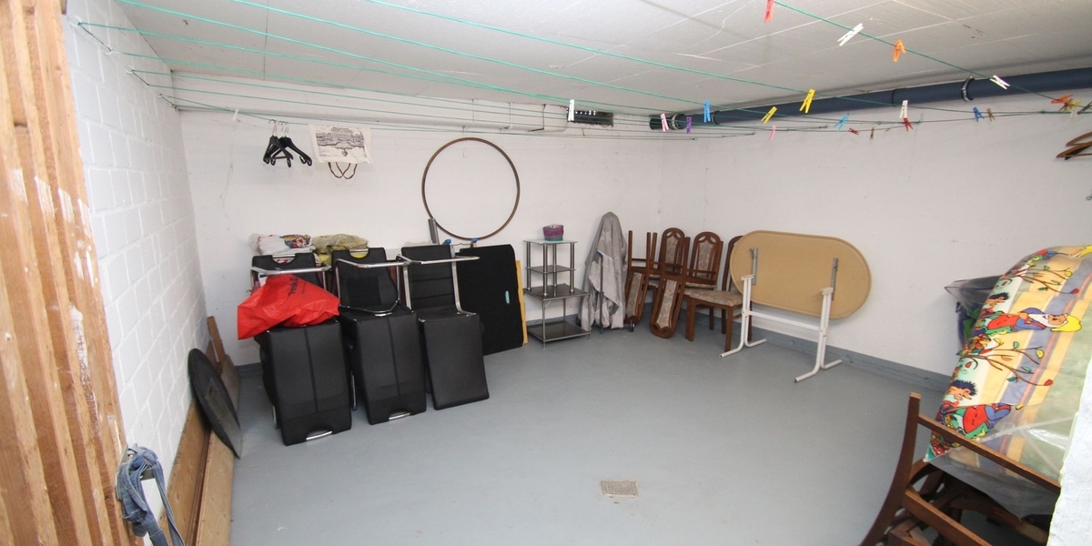 Mit 3D: Mehrfamilienhaus 4 Einheiten (2 Wg. frei) + 4 Garagen – Potenzial bis ca. 40.000 EUR p.a. - Mehrfamilienhaus, Wohnhaus Brühl | Angebot:26001821