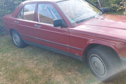 Mercedes-Benz 190 122.000 km 3.500 &euro; Kall 53925