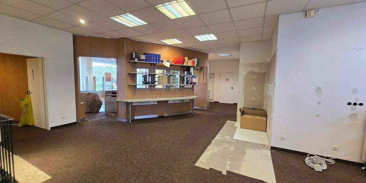 Einfamilienhaus Frechen Habbelrath - 8 Zimmer, 364 m&sup2;, 850.000&euro; | Angebot:25802450