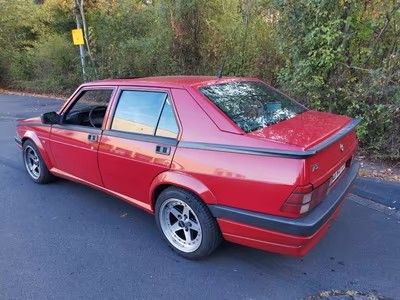 Alfa Romeo 75 263.000 km 12.000 &euro; Erftstadt-Friesheim 50374