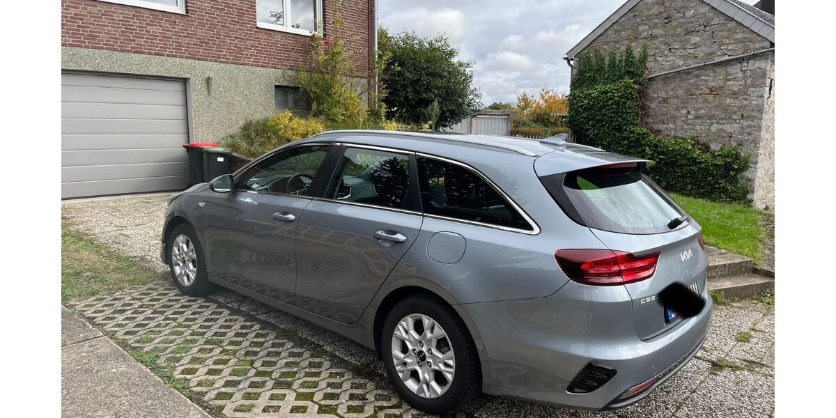Kia ceed Sportswagon 54.000 km 16.500 &euro; Aachen 52076