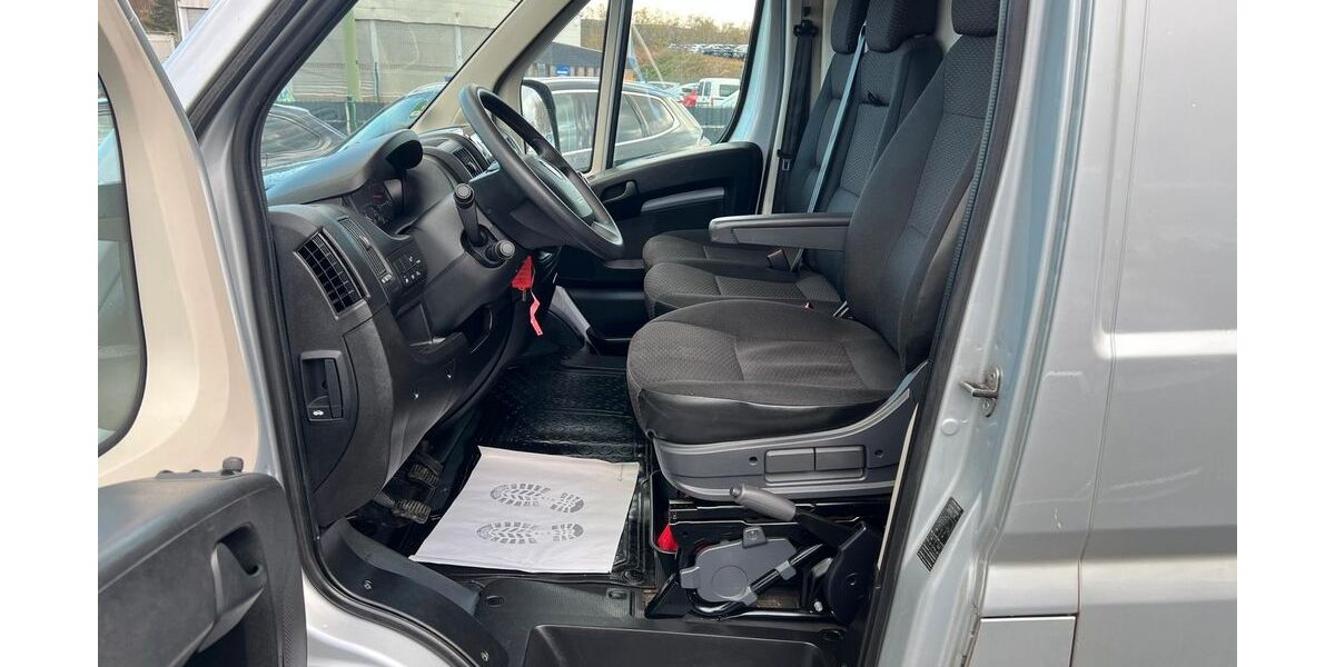 Opel Movano 151.133 km 15.490 &euro; Stolberg 52222