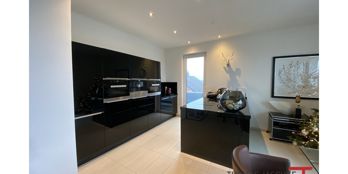 Penthouse - Umlaufende Terrasse - geringe Nebenkosten - zwei Stellplätze - Einfamilienhaus Aachen / Brand Brand | Angebot:25945504