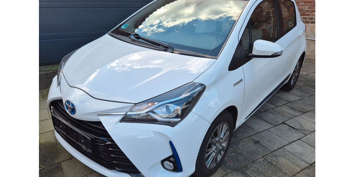 Toyota Yaris 69.676 km 12.890 &euro; Übach-Palenberg 52531