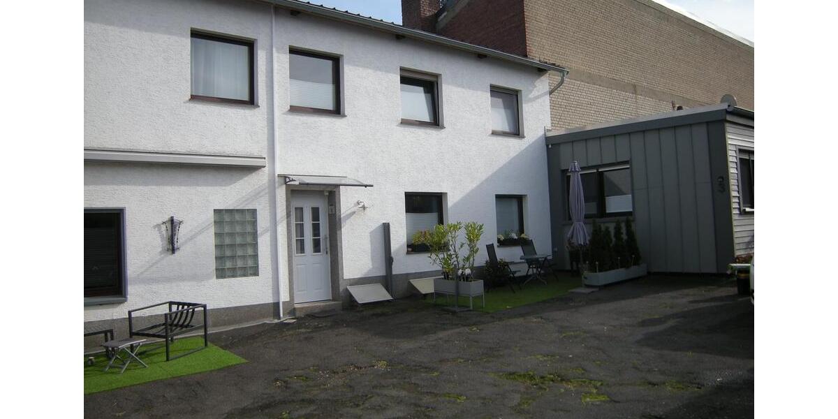 Mehrfamilienhaus, Wohnhaus Erftstadt - 10 Zimmer, 258 m&sup2;, 550.000&euro; | Angebot:25753227