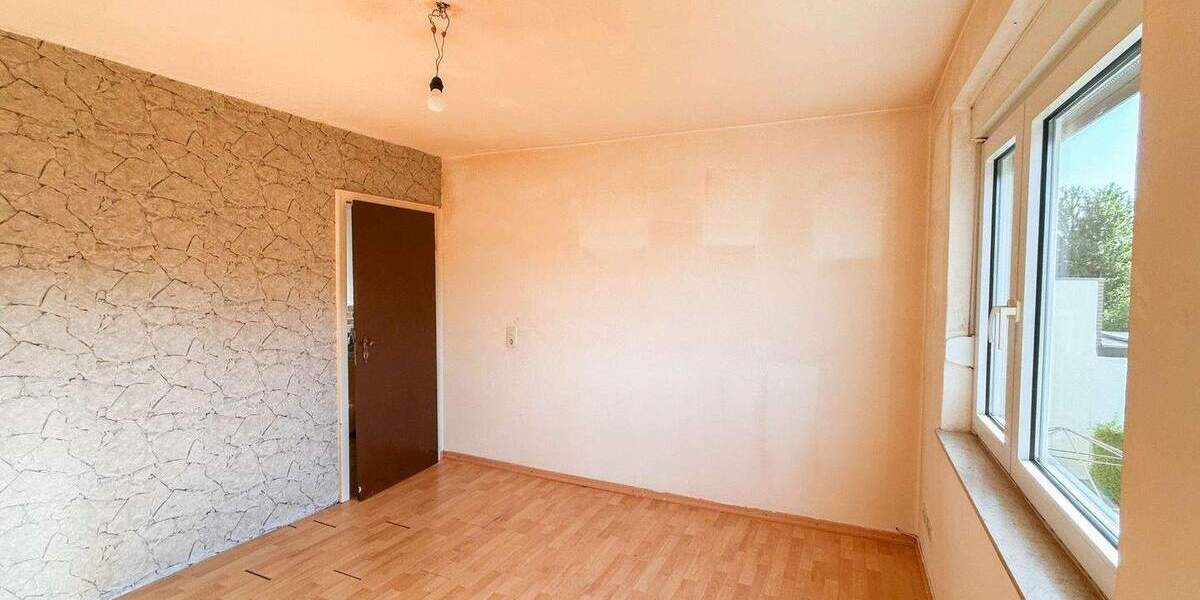 Mehrfamilienhaus, Wohnhaus Übach-Palenberg / Marienberg Marienberg - 4 Zimmer, 103 m&sup2;, 185.000&euro; | Angebot:25776336