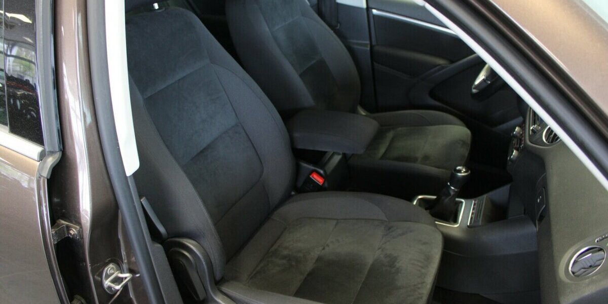 VW Tiguan 2.0 TDI DPF BMT Sport&Style 100.661 km 10.980 &euro; Euskirchen 53881