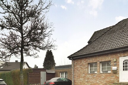 Kohlscheid – Einzugsfertiges, modernes und vollmöbliertes Einfamilienhaus mit Pool und Saunahaus - Haus Herzogenrath | Angebot:25944756