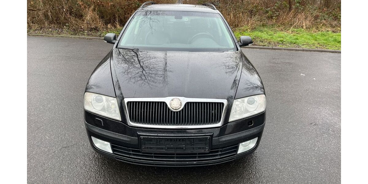 Skoda Octavia 249.999 km 2.950 &euro; Kall 53925