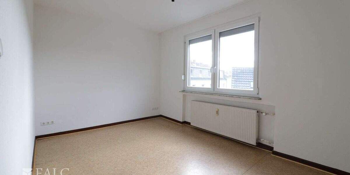 Etagenwohnung Stolberg Velau-Steinfurt - 3 Zimmer, 95 m&sup2;, 710&euro; | Angebot:25836315