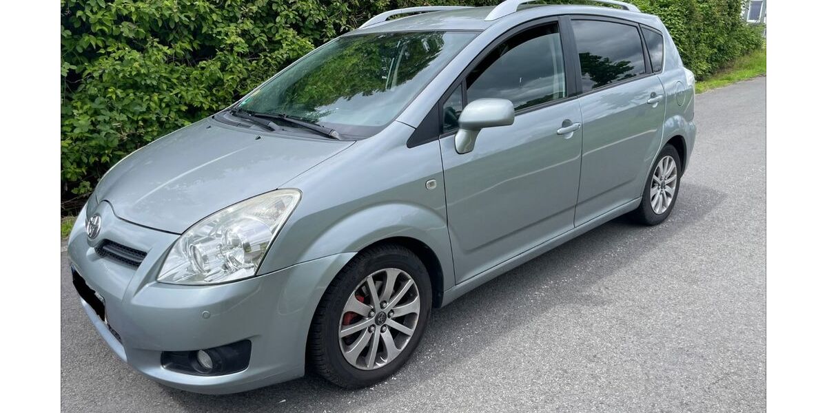 Toyota Corolla Verso 230.000 km 2.750 &euro; Herzogenrath 52134